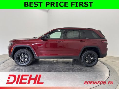 New 2025 Jeep Grand Cherokee Altitude image 4