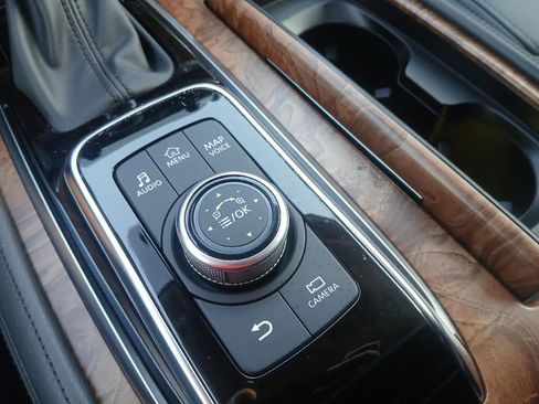 Used 2022 Nissan Armada SL RWD image 34