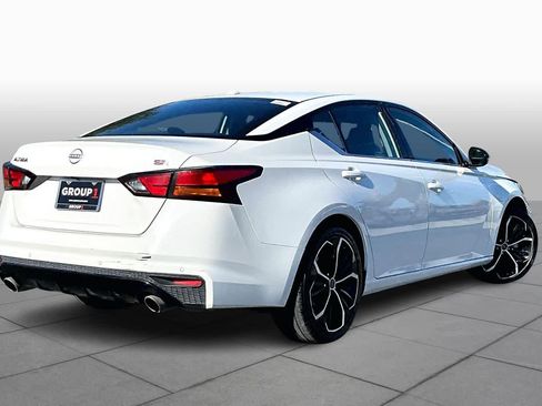 Used 2024 Nissan Altima 2.5 SR image 12