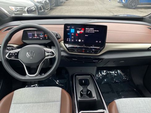Certified 2024 Volkswagen ID.4 2WD image 11