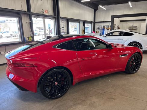 Used 2015 Jaguar F-TYPE S RWD image 10
