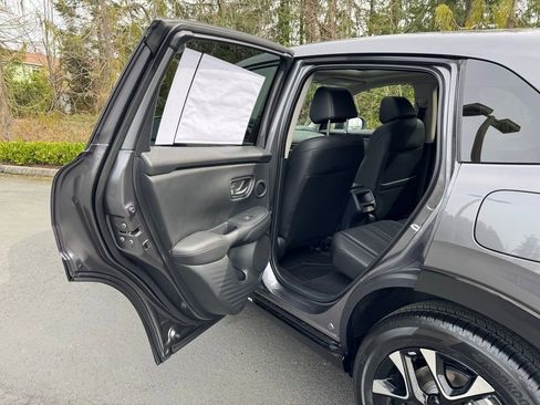 Used 2026 Honda HR-V EX-L image 9