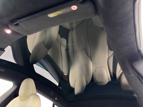 Used 2021 Tesla Model S Long Range image 12