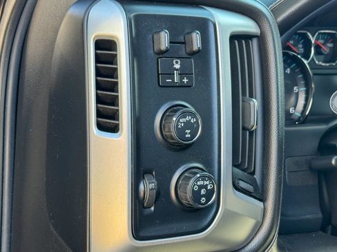 Used 2018 GMC Sierra 1500 SLE w/ SLE Value Package image 21