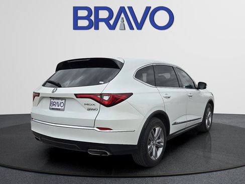 Used 2023 Acura MDX SH-AWD image 4