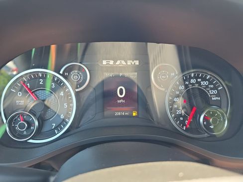 Used 2023 RAM 1500 Big Horn AWD/4WD image 16