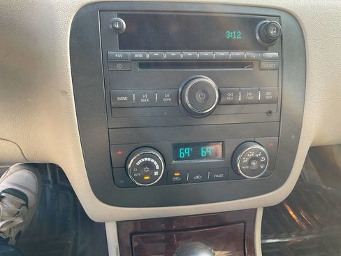 Used 2007 Buick Lucerne CXL w/ Luxury Package image 14