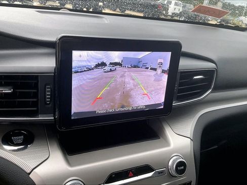 Used 2023 Ford Explorer XLT w/ Equipment Group 202A RWD image 20