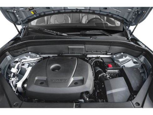 Used 2022 Volvo XC90 T5 Momentum w/ Climate Package image 12