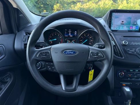 Used 2017 Ford Escape SE AWD/4WD image 19