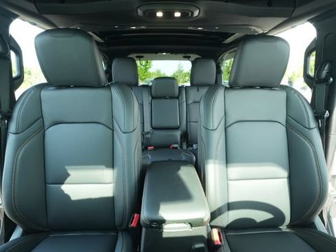 New 2026 Jeep Wrangler Unlimited Sahara AWD/4WD image 37