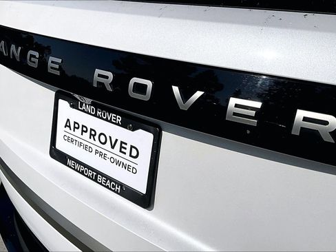 Used 2023 Land Rover Range Rover Long Wheelbase SE image 7
