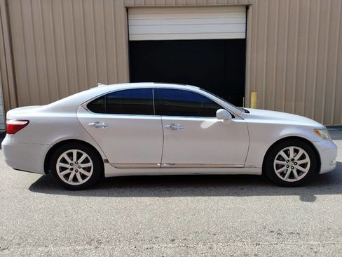 Used 2008 Lexus LS 460 image 4