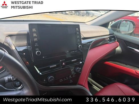 Used 2022 Toyota Camry XSE FWD image 13