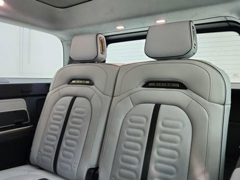 Used 2024 Rivian R1S Adventure image 31