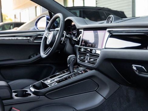 New 2026 Porsche Macan image 94