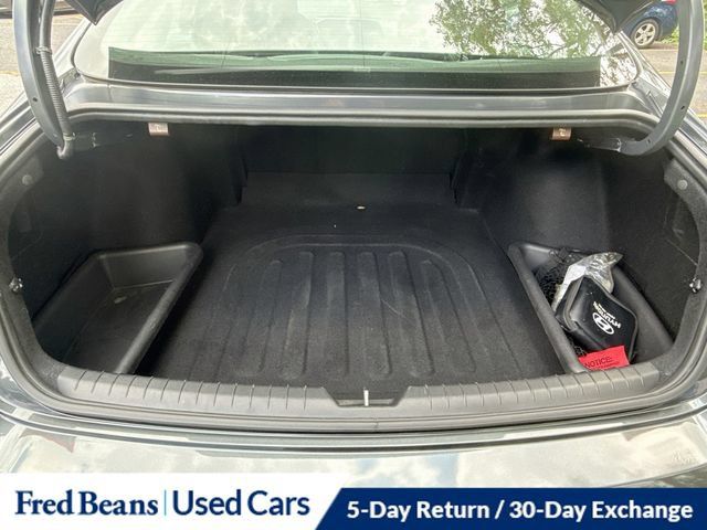 Used 2022 Hyundai Sonata Limited w/ Preferred Accessory Package FWD image 35