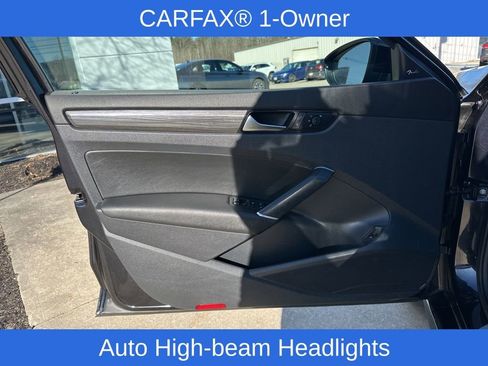 Used 2021 Volkswagen Passat 2.0T R-Line image 15