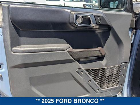 Certified 2025 Ford Bronco Outer Banks AWD/4WD image 10