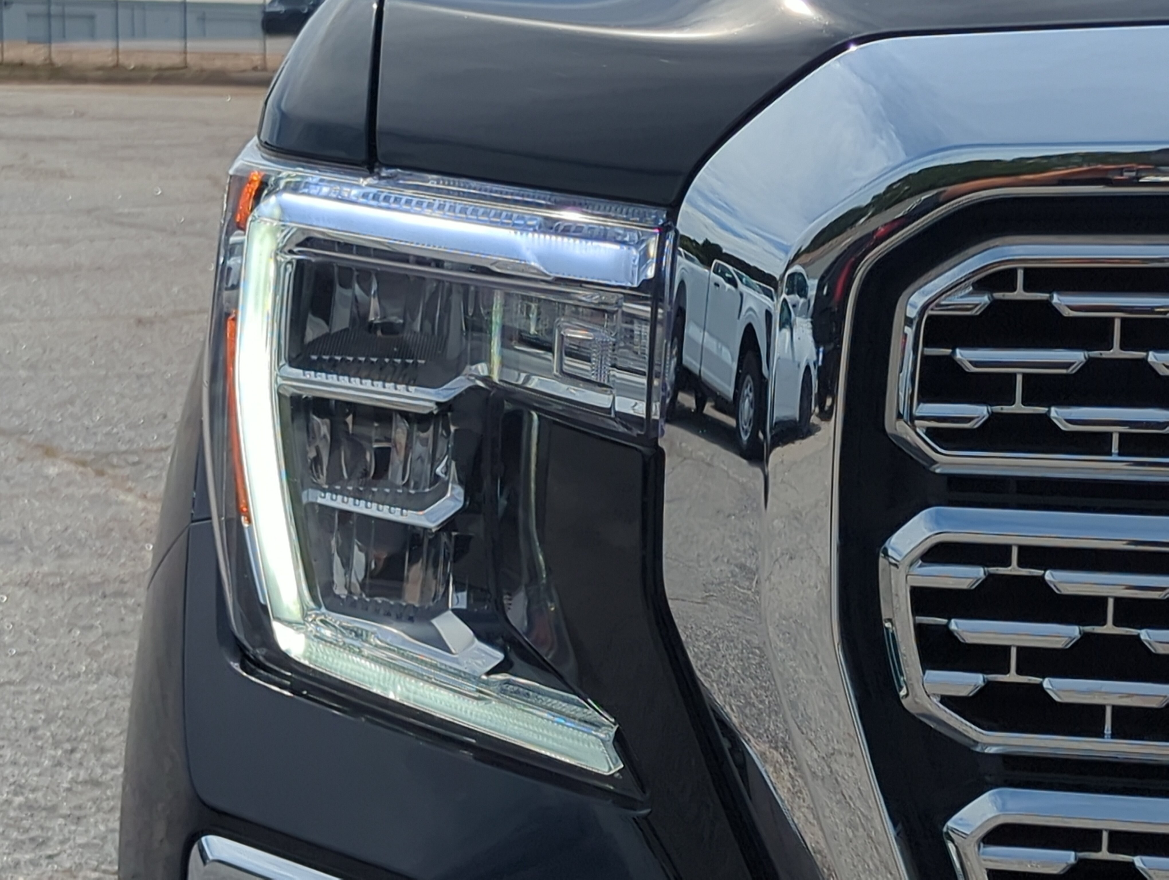 Used 2021 GMC Sierra 1500 Denali w/ Denali Ultimate Package AWD/4WD image 8