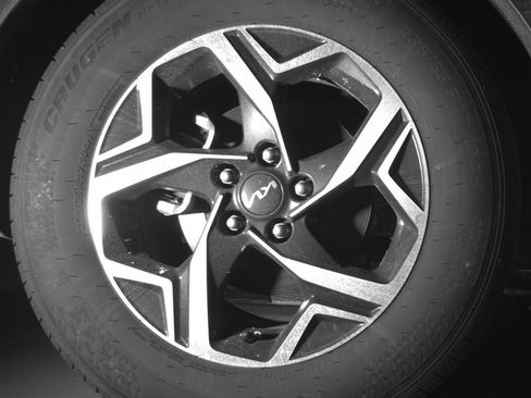 Used 2025 Kia Sportage LX FWD image 15