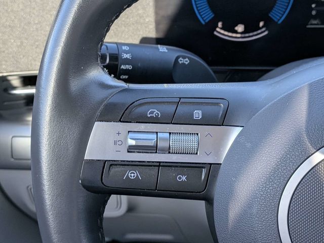 Used 2025 Hyundai Kona SEL FWD image 23