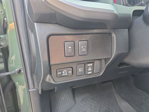 Used 2021 Toyota Tacoma TRD Sport w/ TRD Premium Sport Package AWD/4WD image 22