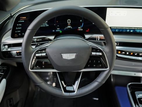 Used 2024 Cadillac Lyriq Luxury image 25