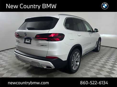 New 2026 BMW X5 xDrive40i w/ Premium Package AWD/4WD image 7