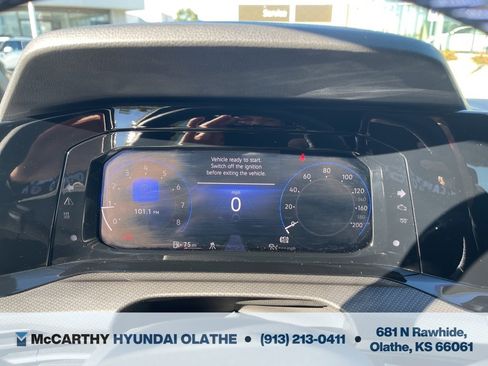 Used 2022 Volkswagen Golf R image 7