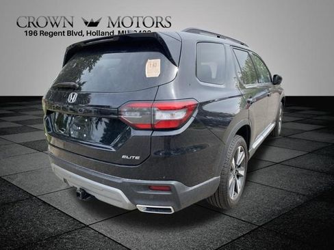 Used 2024 Honda Pilot Elite image 13