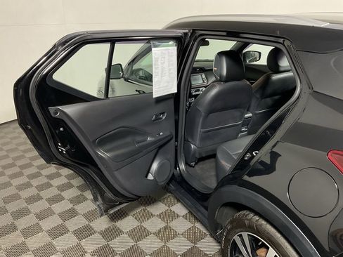 Used 2020 Nissan Kicks SR w/ SR Premium Package image 29