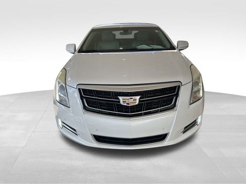 Used 2017 Cadillac XTS Luxury image 12