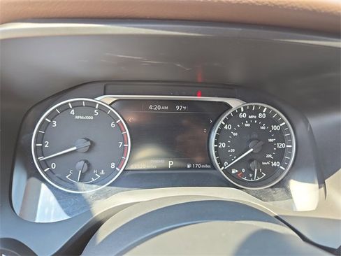 Used 2021 Nissan Rogue SV image 30