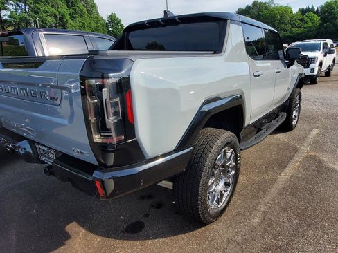 Used 2024 GMC Hummer EV 3X AWD/4WD image 9
