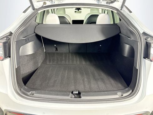 Used 2022 Tesla Model Y Performance image 26