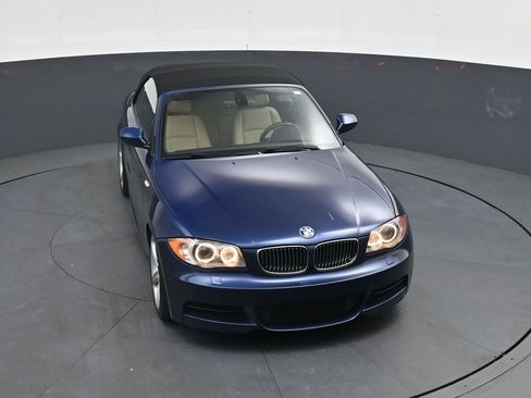 Used 2011 BMW 135i Convertible RWD image 29