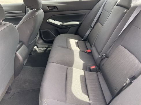 Used 2025 Nissan Altima 2.5 SV image 20