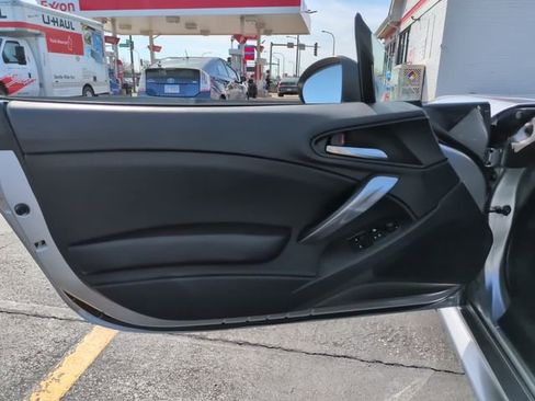 Used 2017 FIAT 124 Spider Classica image 11