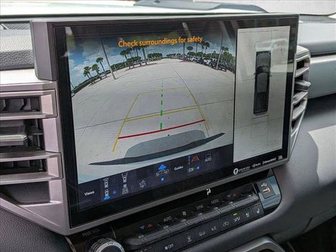 Used 2024 Toyota Tundra Limited image 13