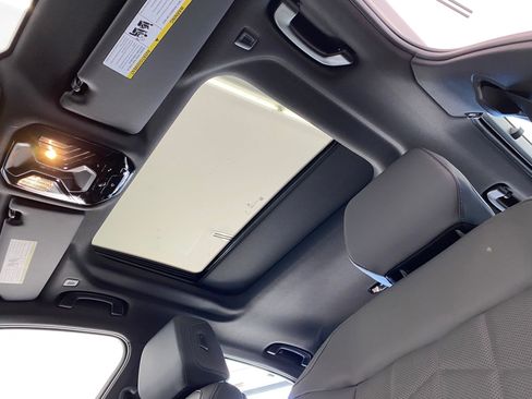 New 2026 BMW 530i xDrive w/ Premium Package image 14