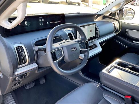 Used 2025 Ford Expedition Max Active image 17