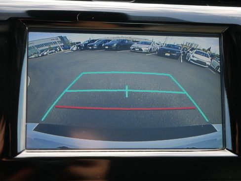 Used 2019 Toyota Camry SE FWD image 27