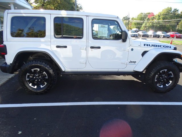 Certified 2024 Jeep Wrangler Unlimited Rubicon 4xe AWD/4WD image 26