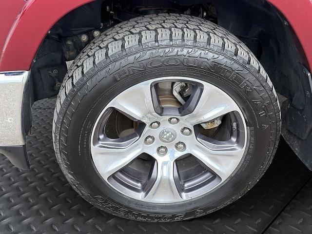 Used 2019 RAM 1500 Laramie AWD/4WD image 10