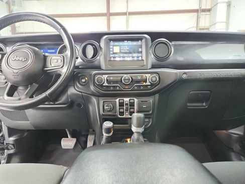 Used 2021 Jeep Wrangler Unlimited Sport image 15