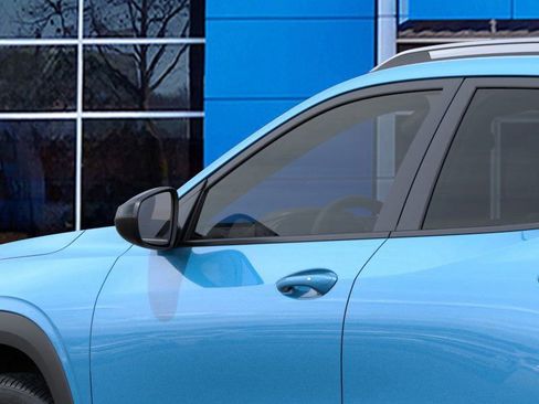 New 2025 Chevrolet Trax ACTIV image 12
