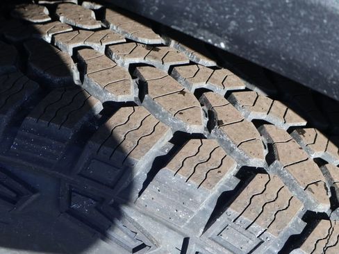 New 2026 Chevrolet Equinox ACTIV w/ Convenience Package III image 12