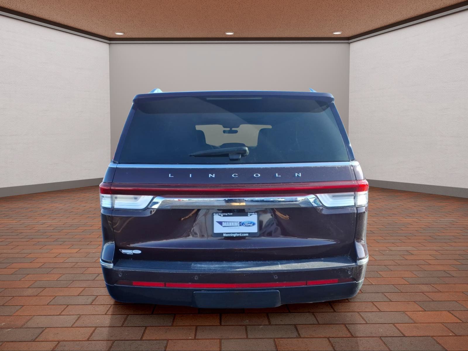 Used 2023 Lincoln Navigator Reserve AWD/4WD image 7