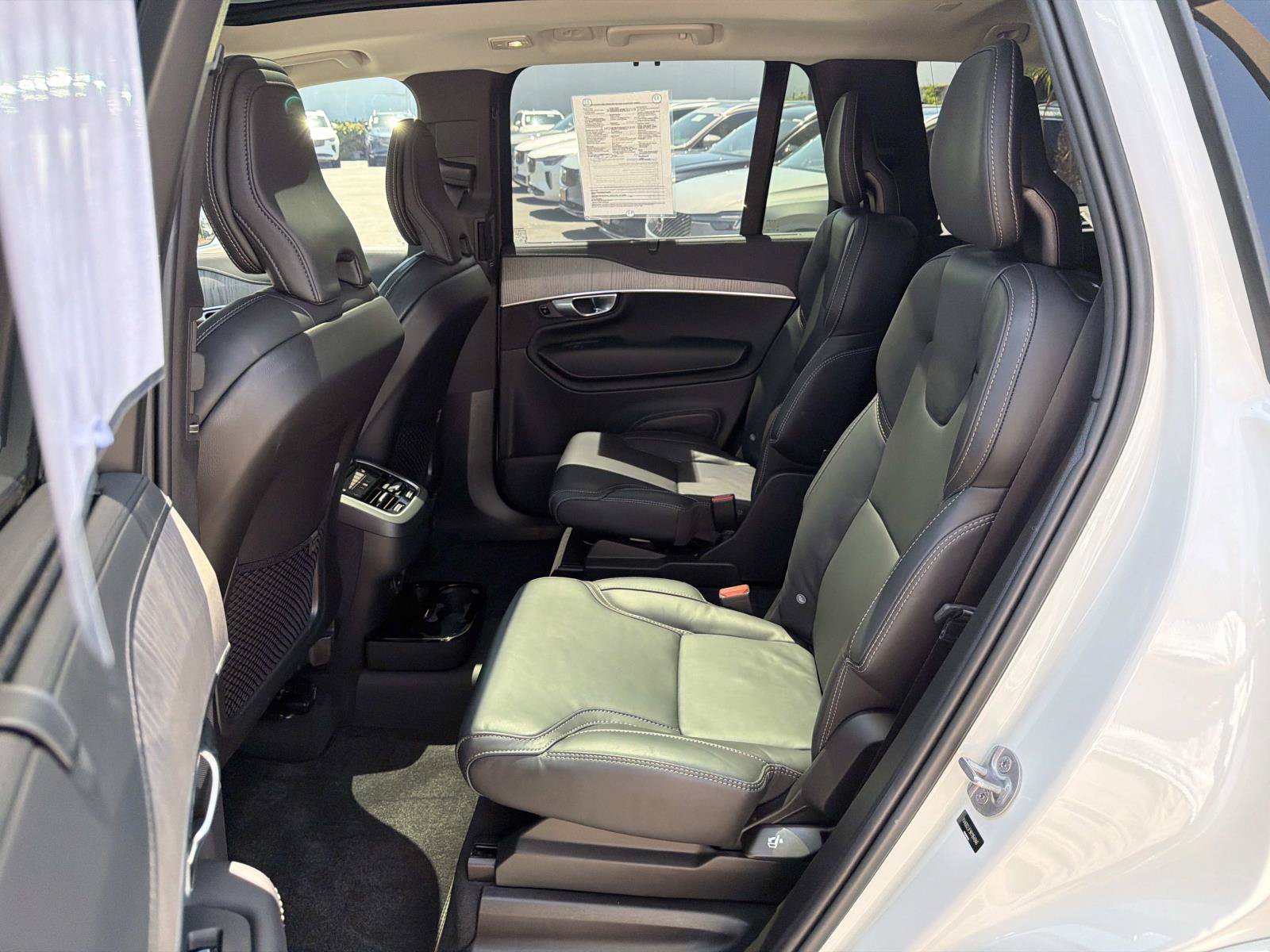 Certified 2024 Volvo XC90 B6 Ultimate AWD/4WD image 21